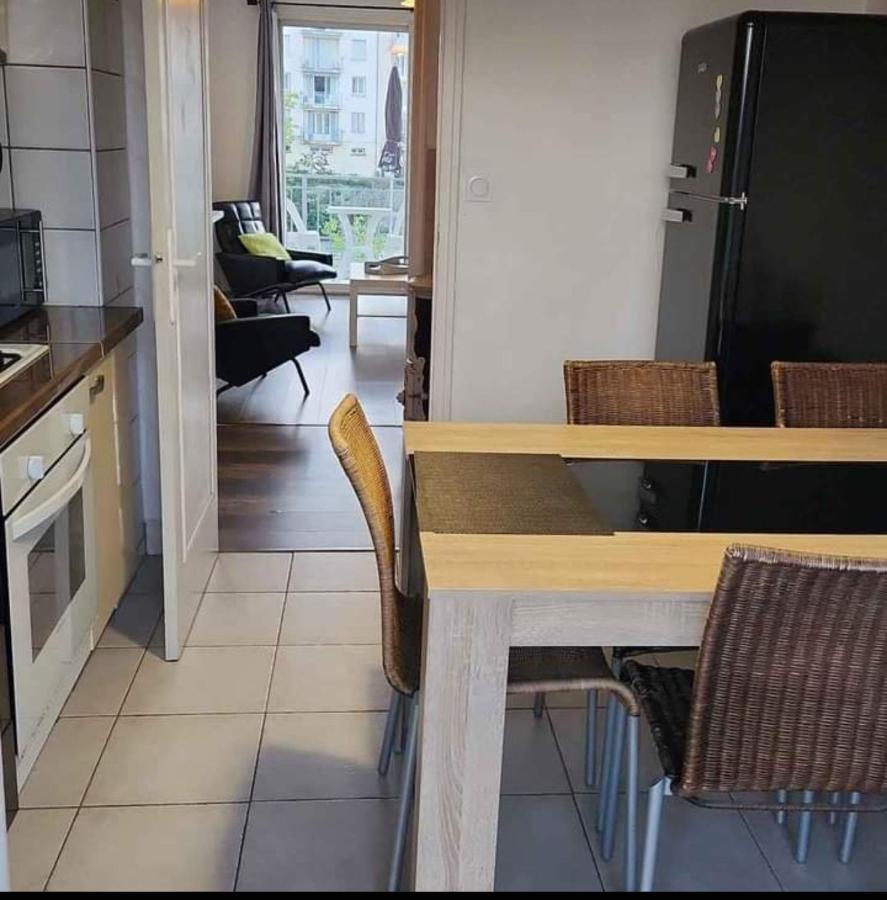 Agreable Appartement F3 Climatise Корт Экстерьер фото